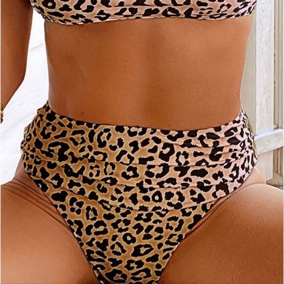 Leopard Bikini Bottoms Like New - Picture 1 of 4